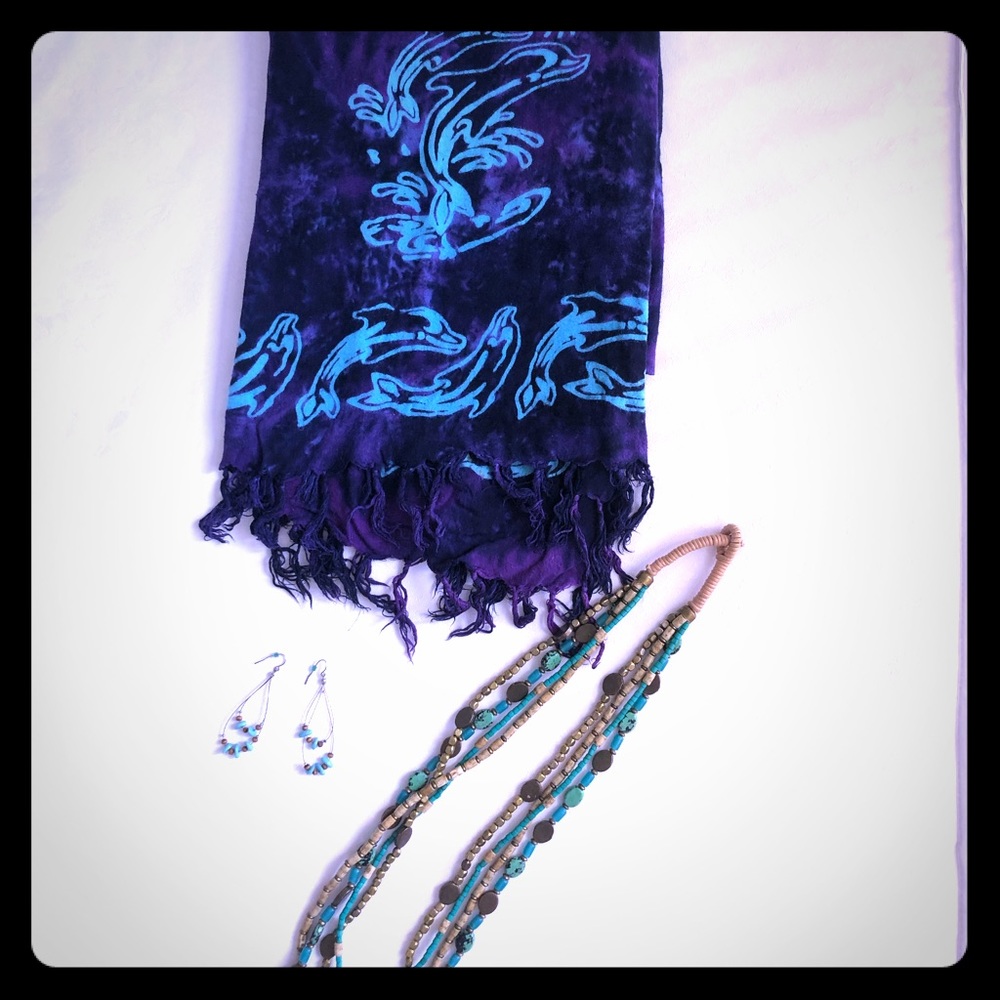 Beach/pool sarong with matching accessories